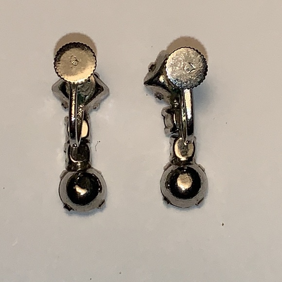 Vintage rhinestone dangle drop screw backing earrings - Picture 3 of 6